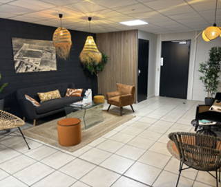 Bureau privé 22 m² 3 postes Coworking Rue Victor Baltard à Tourcoing Tourcoing 59200 - photo 1